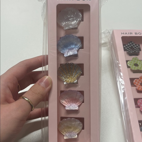 Colorful Hair Clips Set - Picture 3 of 3